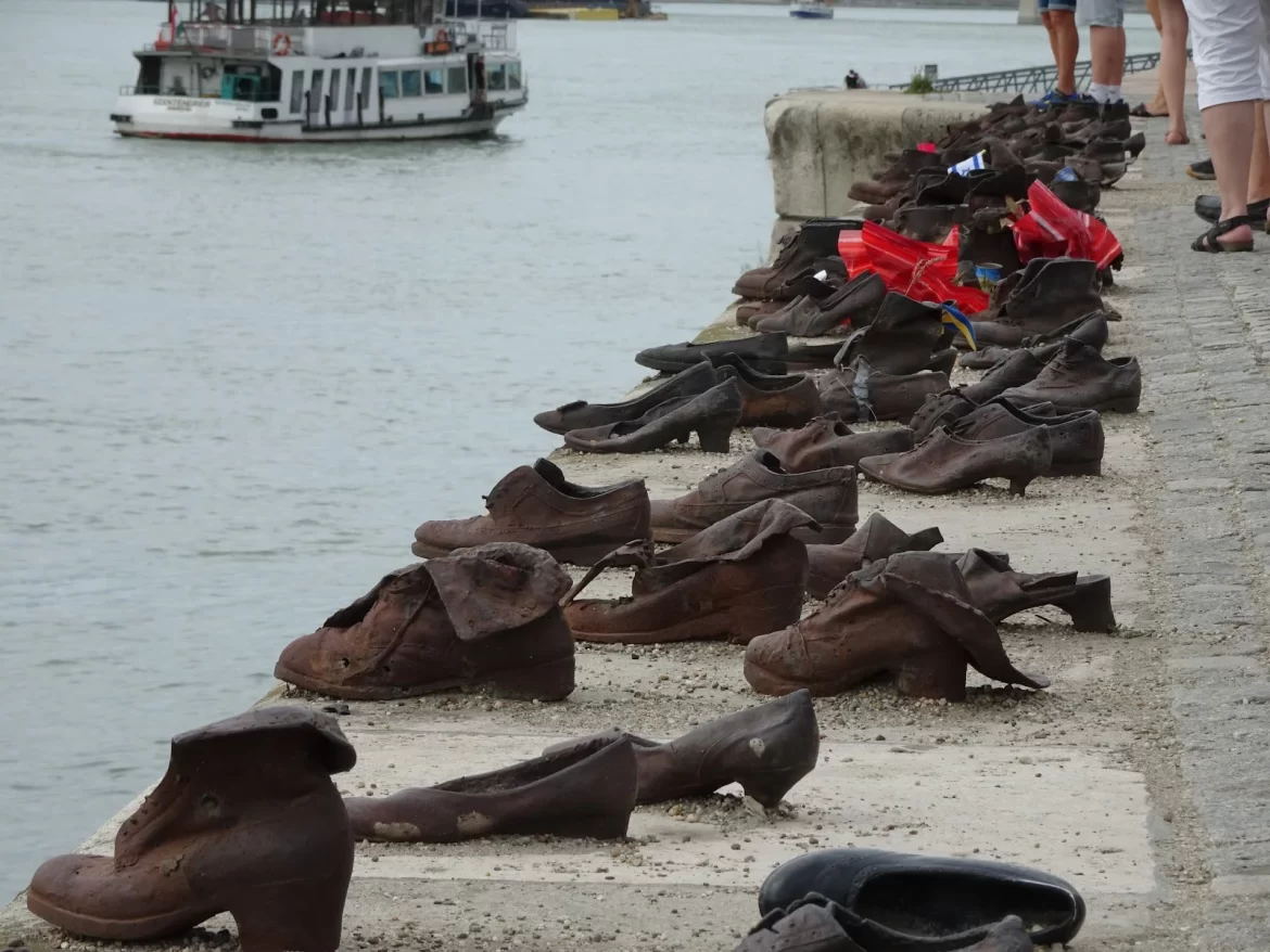 Shoes on the Danube Bank, Budapest
