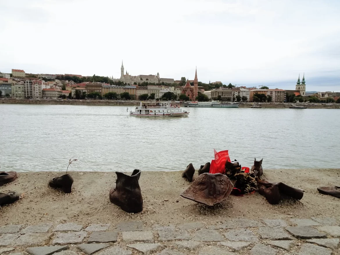 Shoes on the Danube Bank, Budapest