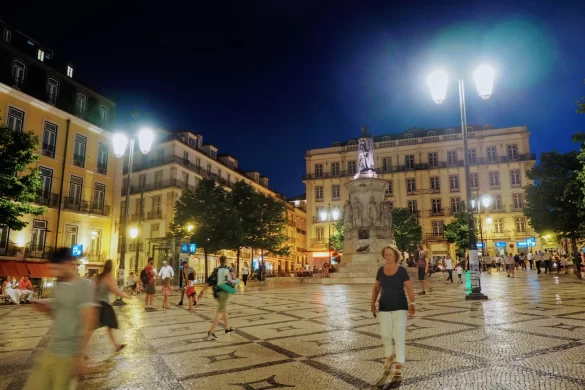賈梅士廣場 Praça Luís de Camões 賈梅士廣場 Praça Luís de Camões