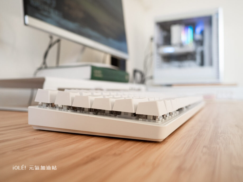 POJUN 波軍 PJ04 機械鍵盤開箱評測，簡約白色